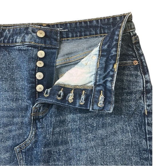 Old Navy Women’s High-Rise Secret Smooth Pockets Cotton Denim Mini Skirt - Picture 3 of 8
